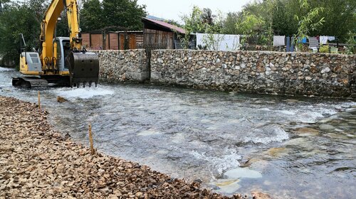 EFFECTUER DES TRAVAUX EN RIVIÈRE